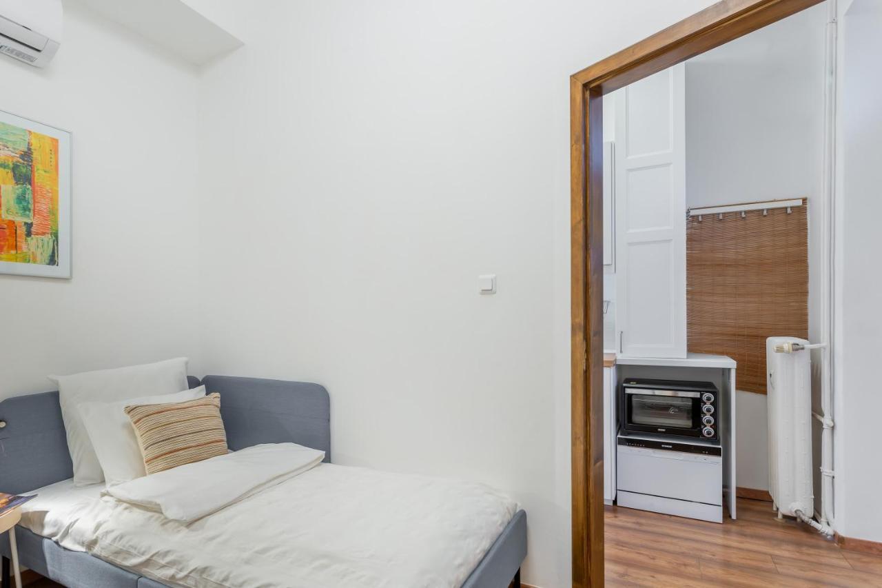 Central Avenue Apartment Budapest Bagian luar foto