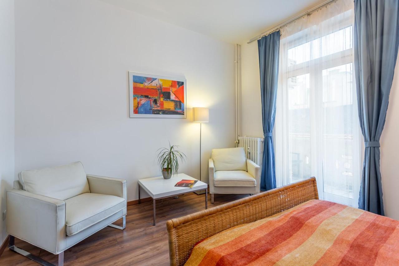 Central Avenue Apartment Budapest Bagian luar foto