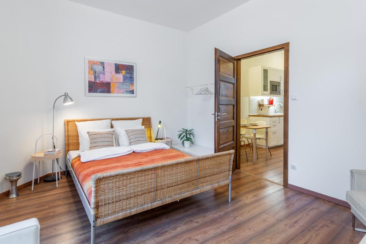 Central Avenue Apartment Budapest Bagian luar foto