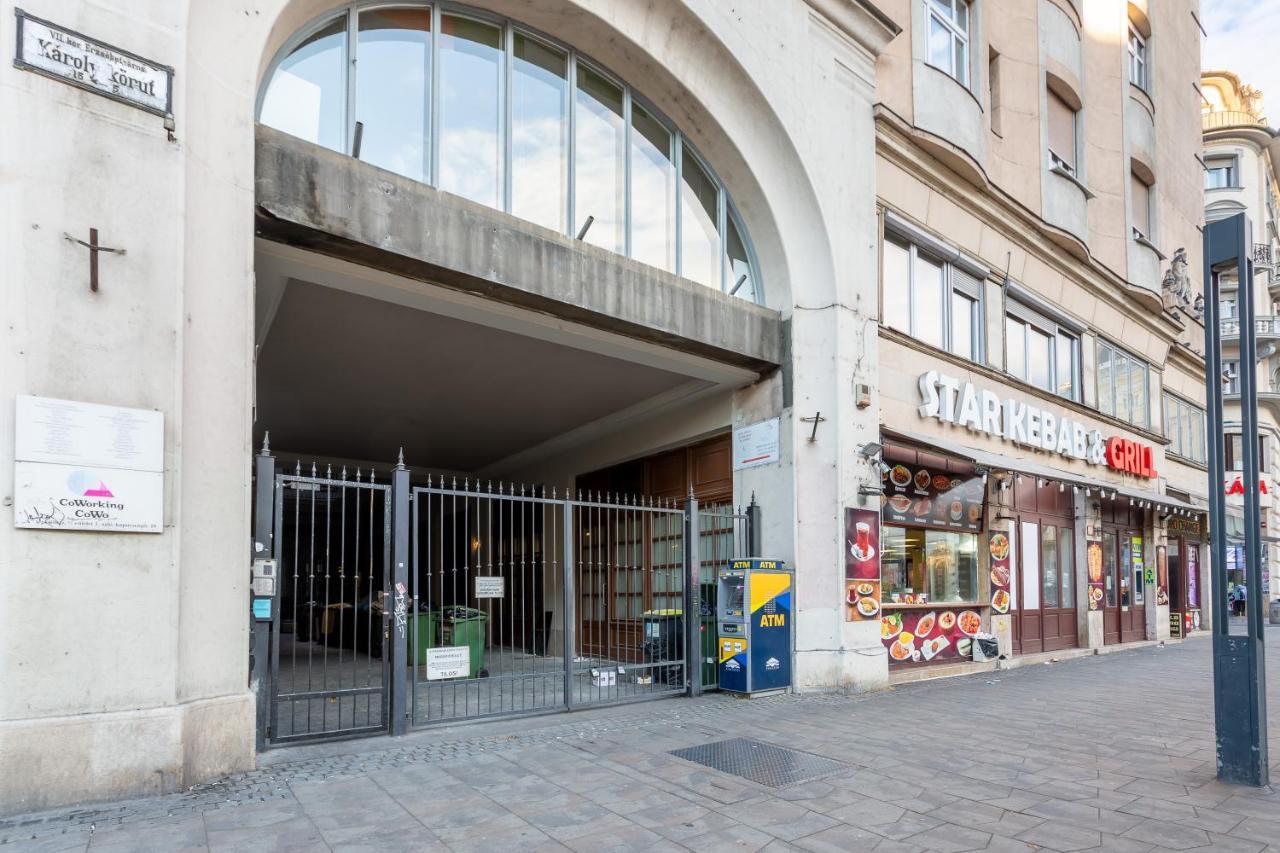 Central Avenue Apartment Budapest Bagian luar foto